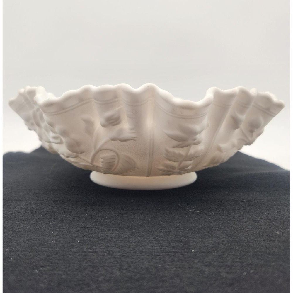 Imperial Glass Large Rose Satin Milk Glass Bowl‎ Vintage Ruffle Scalloped Edge